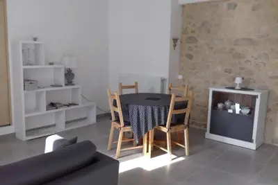 Image de Vineyard apartment in the Bordeaux countryside
