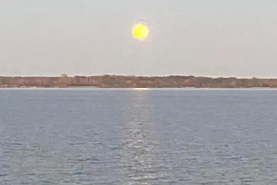 Image de Right next to Rappahannock River with a million dollar view from the pool.