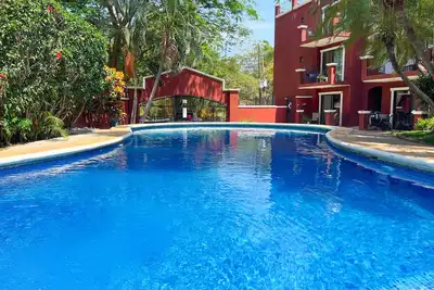 Image de 2br/2br w/Rooftop Terrace, steps from the Beach, Tamarindo Condo