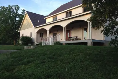 Image de A Quiet House in the Country
