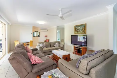 Image de Gone Coastal - Three Bedroom Unit