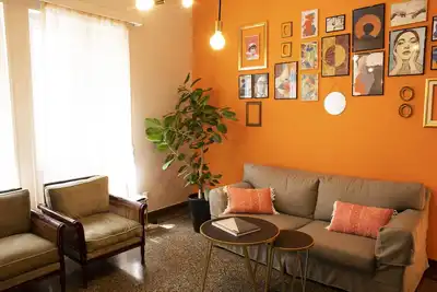 Image de Awarded Suite Steps Below Acropolis