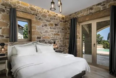 Bh413 - R - Villa Chania