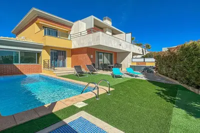 Image de ★4 Bedroom, Holiday villa with Private Pool, Beach nearby in Albufeira