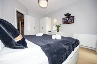 Image de 2-bedrooms Apartment with the Air-con, balcony in the City Center