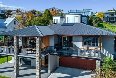 Lakeview Lodge in Wanaka