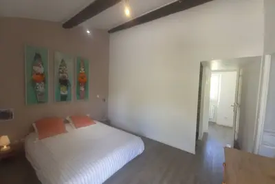 Image de Longère au calme au pied des vignes et de la forêt - La Brede