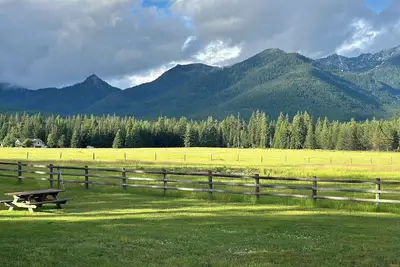 Image de Cozy Couples cabin, hikers delight, epic Mountain View