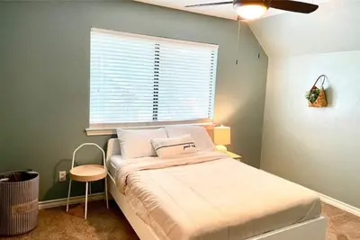 ♥Spacious, 2 living spaces, No sharing near Utd