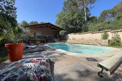 Image de Maison calme  vue sur la st Victoire  Idéalement située