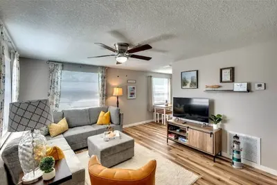 Image de Newly renovated Bradenton bungalow