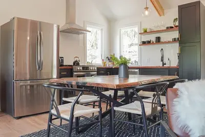 Image de Mossy Moody Cabin in High Falls, Ny