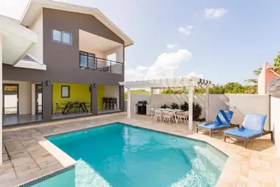Image de Villa Glam-Large Luxury Resort Home sleep 13w/pool