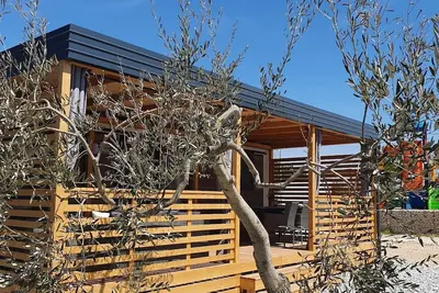 Image de Mobile Homes Karlo & Dino - Two Bedroom Mobile Home with Terrace