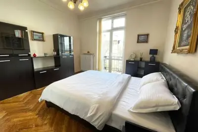 Image de Parkside View Cişmigiu - Three Room Apartment