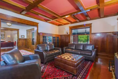 Image de Luxurious & Historic 9-Bedroom Mansion, Ideal for Gatherings, Breakfast Included