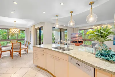 Image de Maui Resort Rentals: Ka'anapali Ali'i 121 – Luxuriously Remodeled 2br/2ba Suite w/ Lush Garden Views!