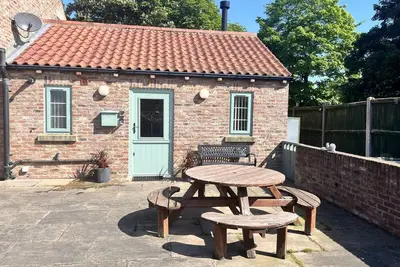 Cosy, Village location - One Bedroom Barn