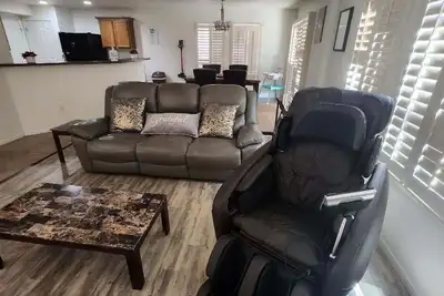 Image de Japt 3bd2ba I-10/TucsonAirport/UofA baby-massage