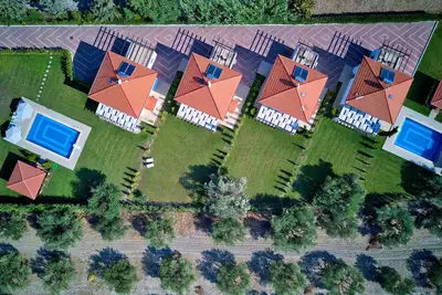 Image de Friday Mood: Villa Pleasure with shared pool