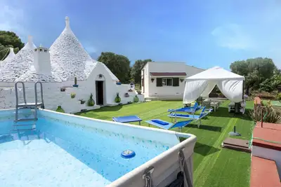 Image de Villa \"Trullo Libellula\" avec jardin privé, mini-piscine privée et Wi-Fi