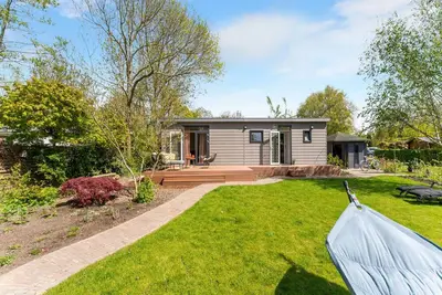 Image de Chalet de luxe près d'Ouddorp avec jardin