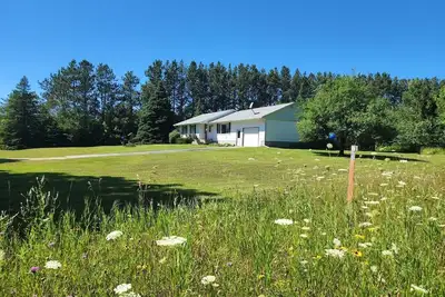 Image de Quiet cabin close to everything, yet in the middle of nowhere<br>