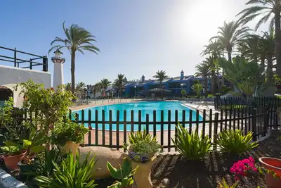 Amazing 3 Bedrooms, Sea View Home