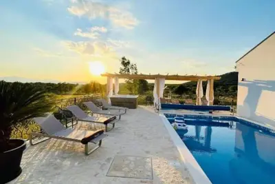 Image de Luxury Villa Lunika Near Brela, Baska Voda, Makarska