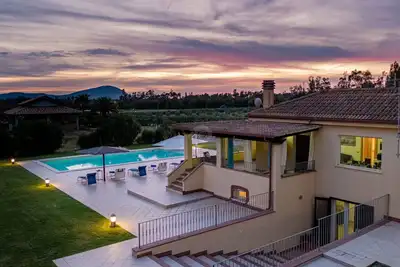 Villa à Alghero avec 4 chambres à coucher, 10 couchages