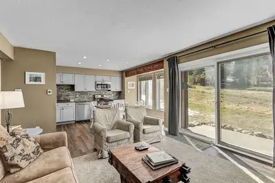 Image de True Ski in-Ski Out 1br! Walk to the lift and ski back at the end of the day!