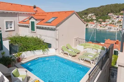 Image de Villa on Brač- ideal choice for large groups