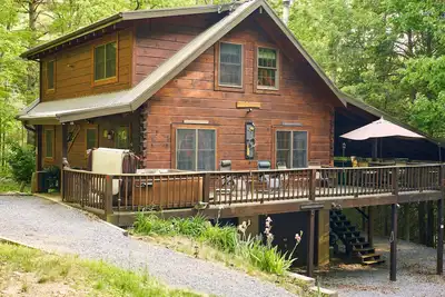 Image de Secluded Log Home on 11 Forested Acres🌲🌲🌲 Jacuzzi🔥 Fire Pit🔥 Wood Stove🔥
