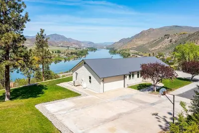 Image de Columbia River View w/ heated pool & hot tub!
