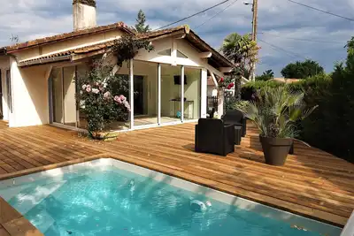 Image de Charmante villa au calme avec piscine chauffée