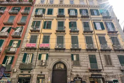 Image de Palazzo della Porta - Via Toledo 55