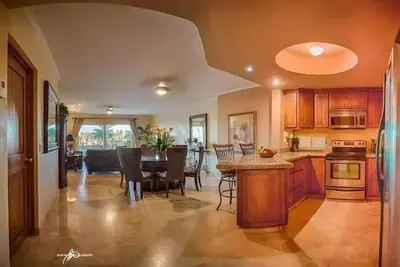 Image de Las Mananitas-Awesome Luxury Beachside Condo in Cabo!