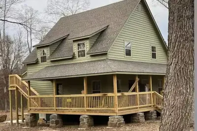 Image de Spacious House near Ohv trailhead and the Mulberry River at Cass Arkansas. Get 10% off per day when booking 5 days or more.