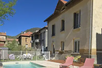 Image de Accueillante maison avec piscine
