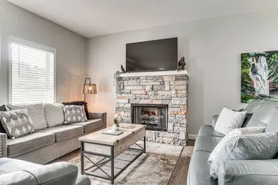 Image de Charming Helen Vacation Rental 2 Mi to Village!