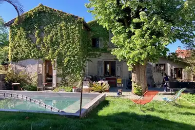 Image de Maison de charme avec piscine à la campagne à proximité de Lyon