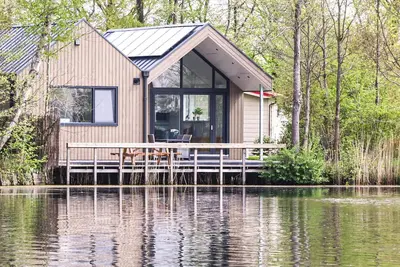 Image de Maison confortable à Oosterwolde avec.