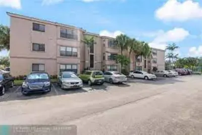 Image de *Location* Centrally located 1/1 condo near South Florida's popular attractions