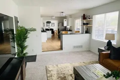 Image de Spacious updated Cws/Corporate rental 4 Br|2. 5 Ba