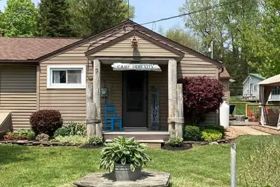 Image de Camp Serenity - Quaint Cottage on Sandy Pond Inlet