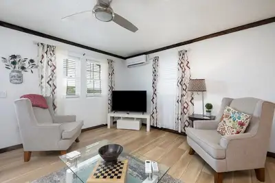 Image de A2 Wally's by the Convention Center and Landing