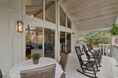 Image de Cozy Cottage in Highland Falls Country Club Just 2. 5 miles to Downtown Highlands