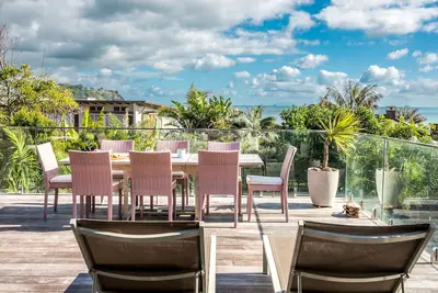 Image de Number 2 on Onetangi Be My Guest Fabulous Beach pad for the Family