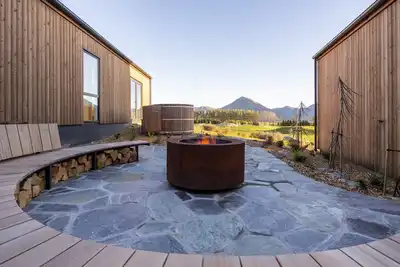 Image de Beautiful 5 Bedroom home with rural views