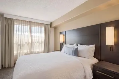 Image de Indulge in Home-Like Comfort! 3 Modern Units w/ Full Kitchen, Pet-friendly!